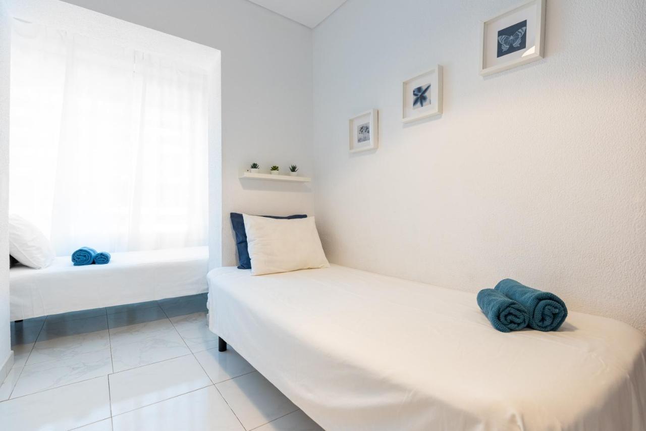 Eurosol Carihuela Apartment Torremolinos Ngoại thất bức ảnh